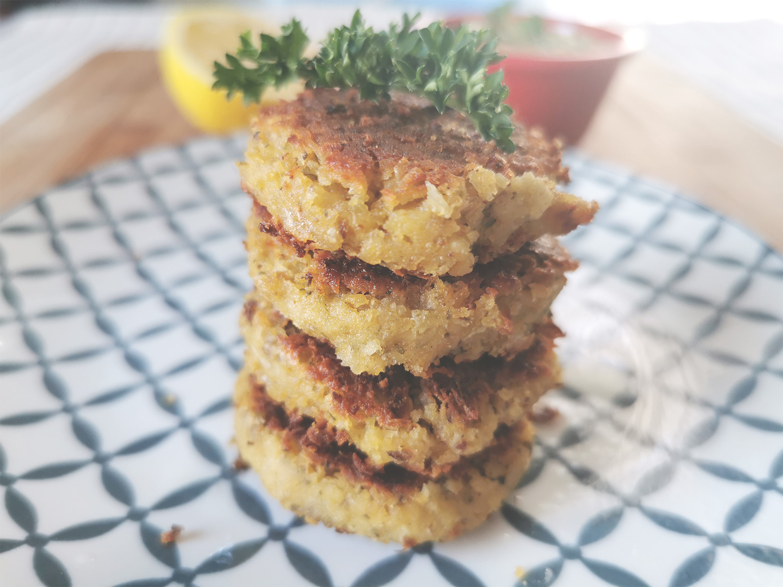 Croquettes de pois chiches, sauce au tahini